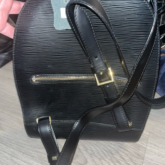 Designer Hand Bags Prada, Coach, Louis Vuitton, Juicy Couture & Kate Spade - Picture 4 of 16